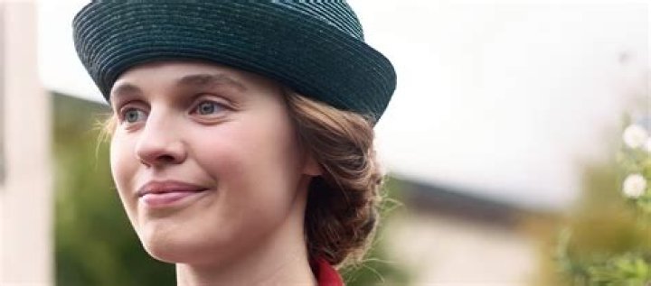 Is Mothering Sunday Based on a True Story? Where Was Mothering Sunday Filmed? 2 1648220330737