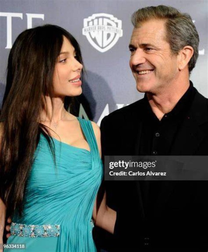 File photo of actor Mel Gibson and Oksana Grigorieva at the Spanish premiere of the film Edge of Darkness in Madrid Actor Mel Gibson and Oksana Grigorieva pose during the Spanish premiere of the film Edge of Darkness in Madrid in this February 1, 2010 file photo. Los Angeles County Sheriffs department said July 8, 2010 they are looking into claims that Oscar-winning Gibson physically abused his former girlfriend and the mother of one of his children. REUTERS/Juan Medina/Files (SPAIN - Tags: ENTERTAINMENT CRIME LAW)