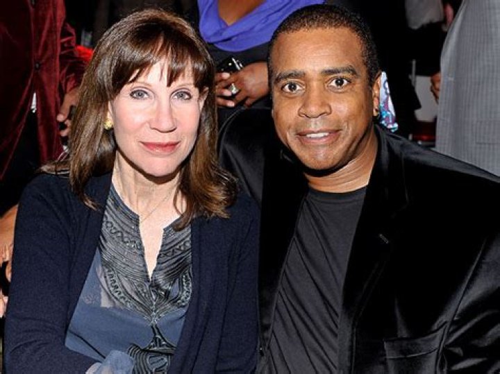 Ahmad Rashad is Married to Wife: Ana Luz-Rodriguez. Kids.