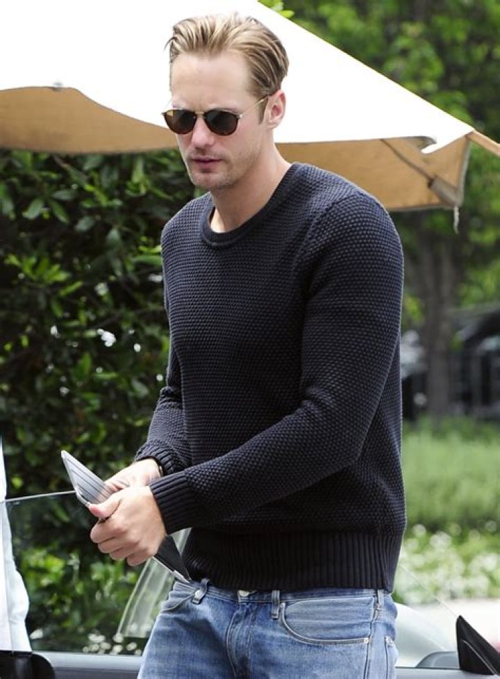 Alexander Skarsgard ‘is incredibly lonely, he wants to find that special someone’