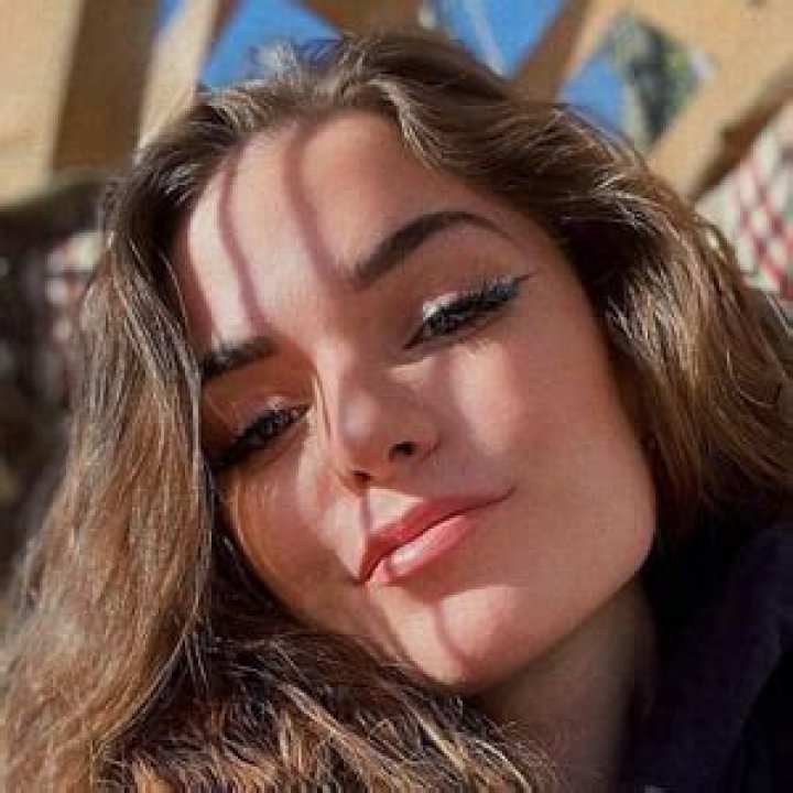 Alixxa - Age, Family, Bio
