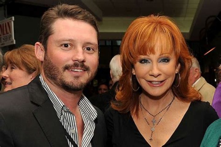 All the details of the ex-wife of Narvel Blackstock, Elisa Gayle Ritter! Know about their marital life, children, net worth