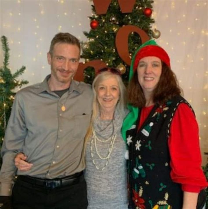 Allen Ash - Age, Family, Bio