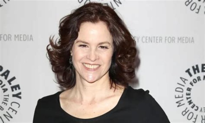 Ally Sheedy Height, Weight, Net Worth, Age, Birthday, Wikipedia, Who, Nationality, Biography