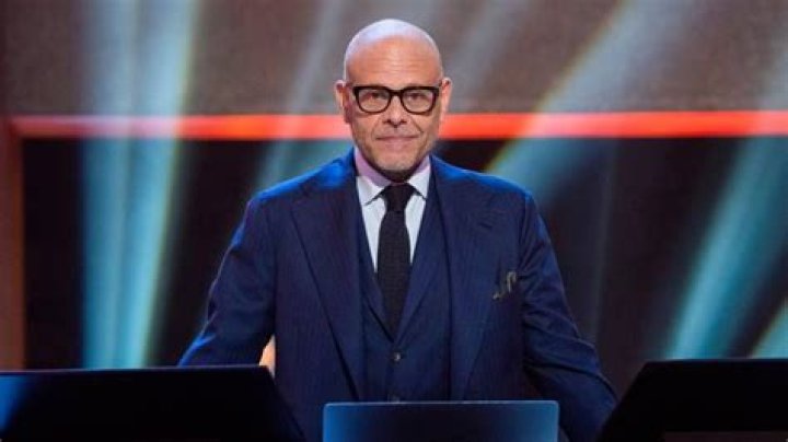 Alton Brown Bio (Wiki) 