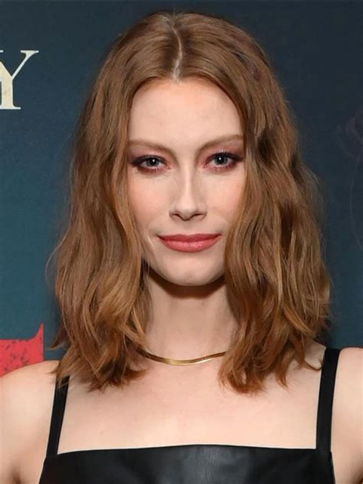 Alyssa Sutherland - Age, Family, Bio