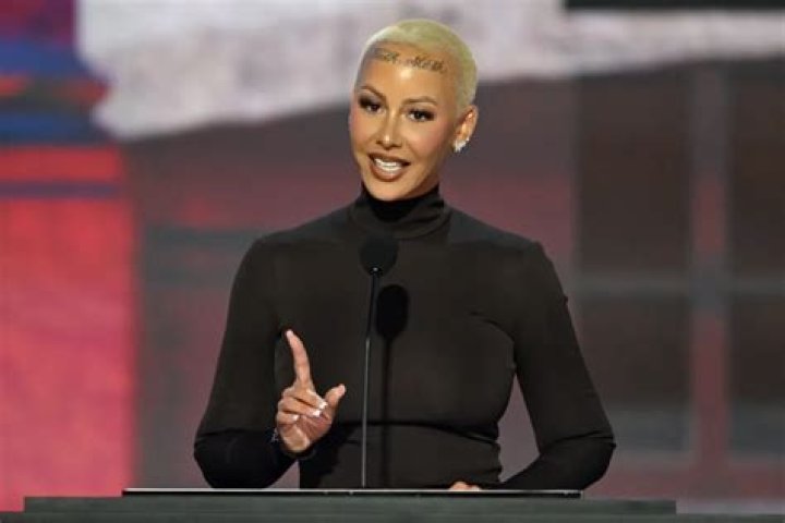 Amber Rose shows off a drastic new look: pretty or too Nicki Minaj?