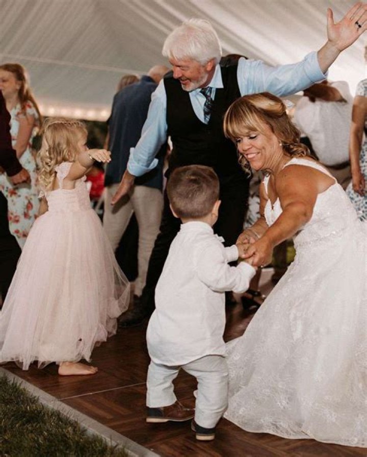 Amy Roloff married Chris Marek in a dreamlike wedding ceremony!