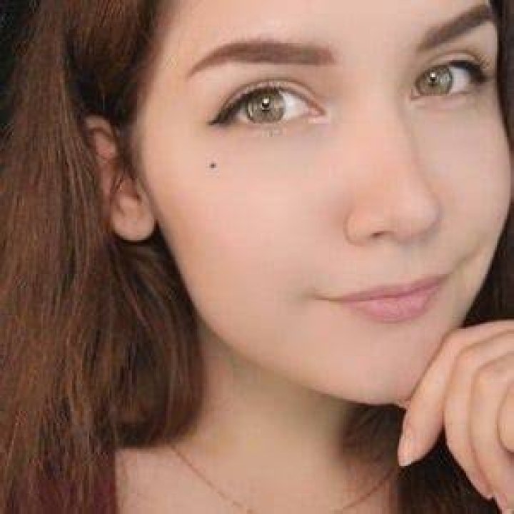 Angelina Lin - Age, Family, Bio