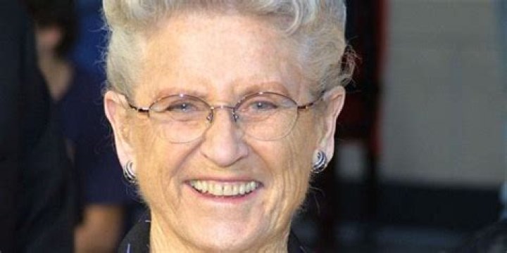 Ann B. Davis - Trivia, Family, Bio