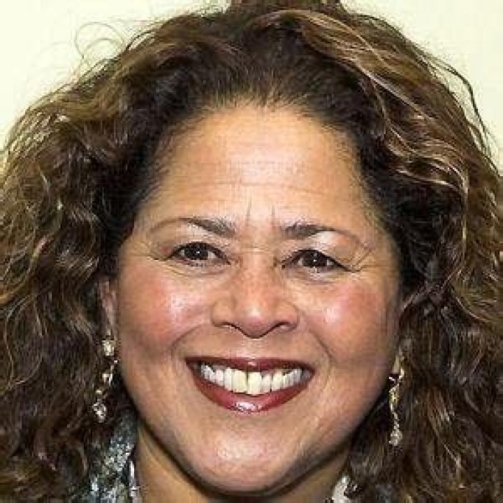 Anna Deavere Smith - Age, Family, Bio