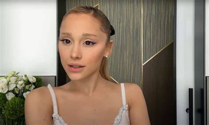 Ariana Grande: I had a ton of lip filler and Botox, but stopped in 2018