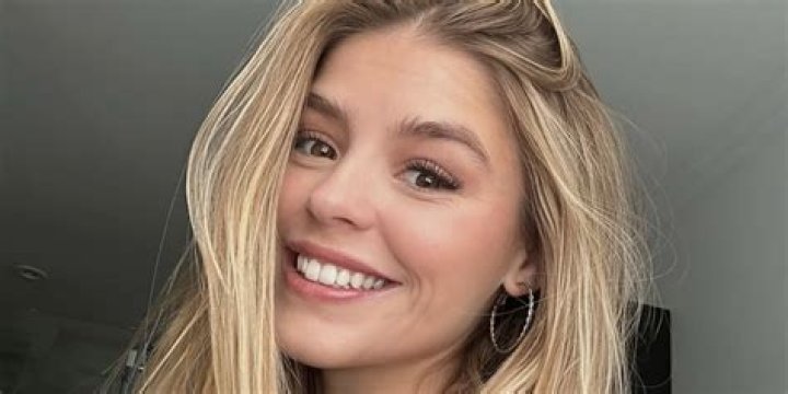 
Ariee Cocottee Height, Weight, Net Worth, Age, Birthday, Wikipedia, Who, Nationality, Biography 