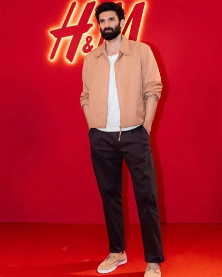Arjun Kapoor Height, Weight, Net Worth, Age, Birthday, Wikipedia, Who, Instagram, Biography