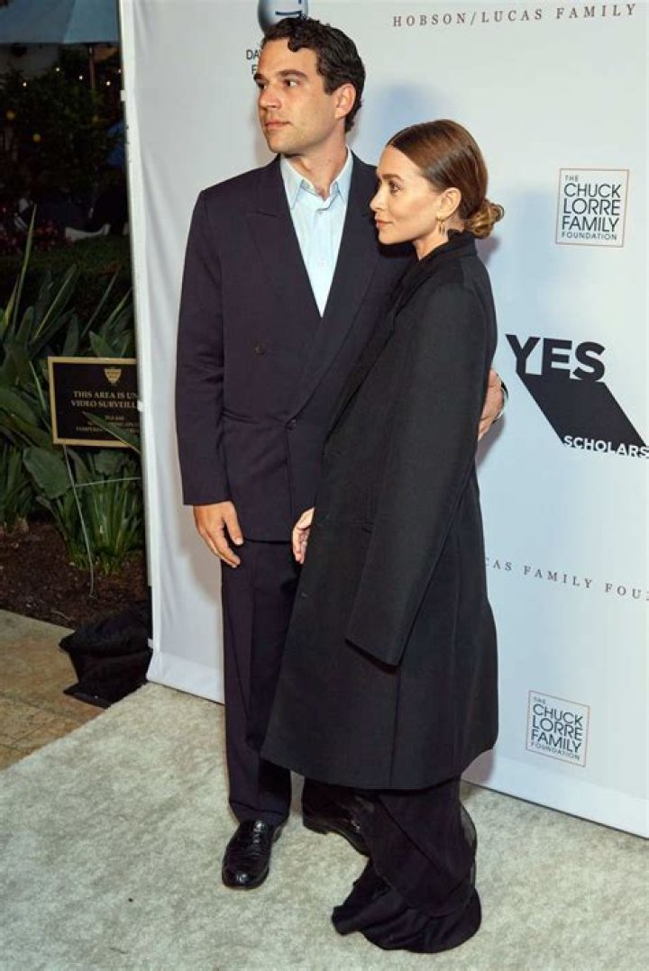 Ashley Olsen on a date with boyfriend Louis Eisner! Ashley Olsen and boyfriend Louis Eisner