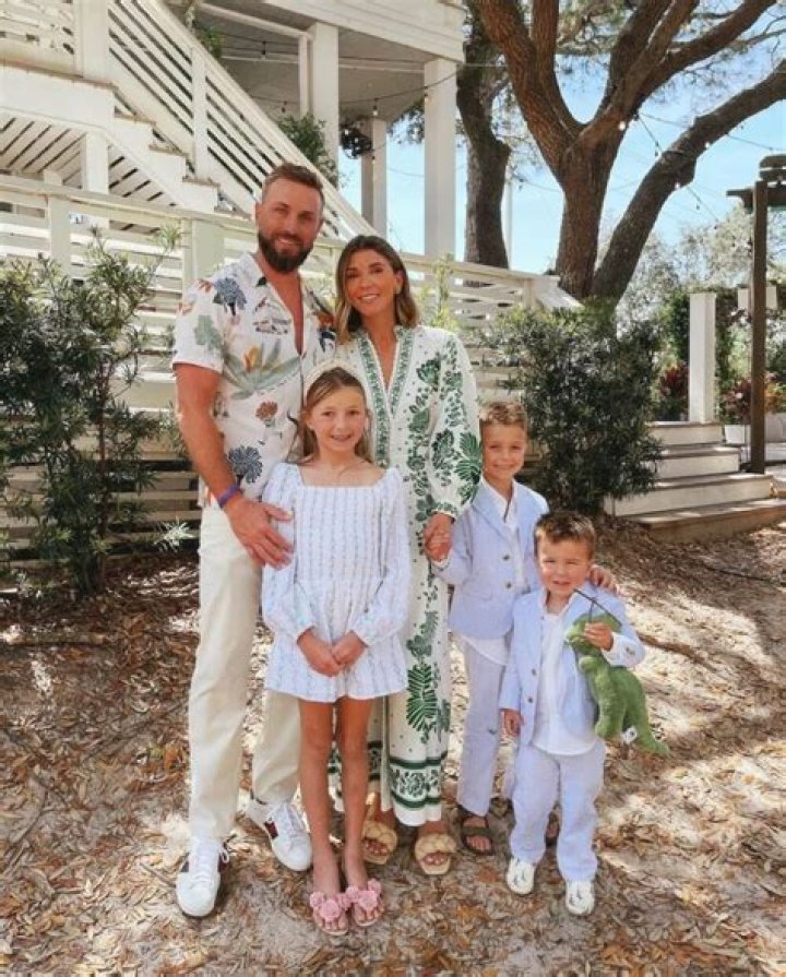 Becky Hillyard - Age, Family, Bio