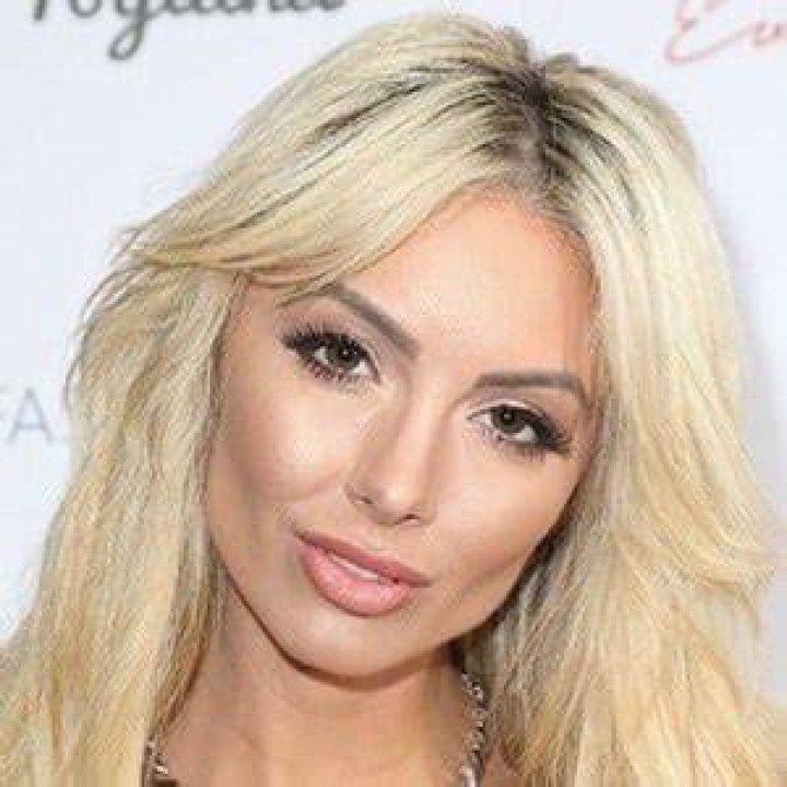 Bethany Giura - Age, Family, Bio