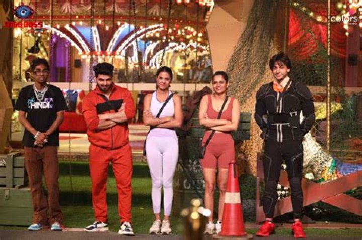 
Bigg Boss 16: Checkout the entry of Sumbul Touqeer, MC Stan, Priyanka Chahar Choudhary and Ankit Gupta in the show 