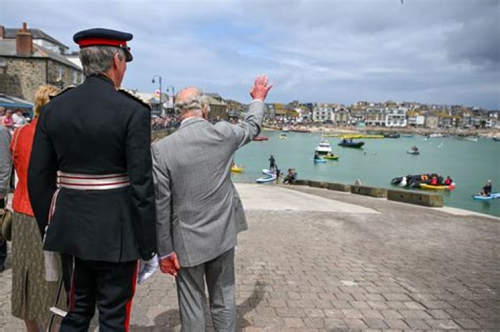 bitchy | The King And Queen Visit Cornwall