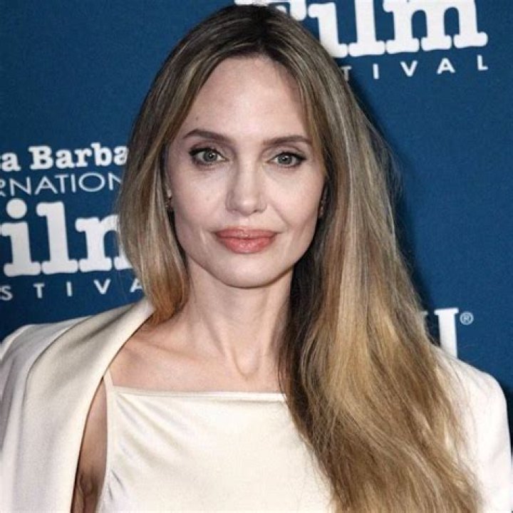 Blondinka Angelina - Age, Family, Bio
