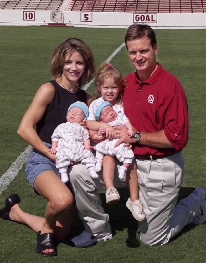 Bob Stoops - Age, Family, Bio