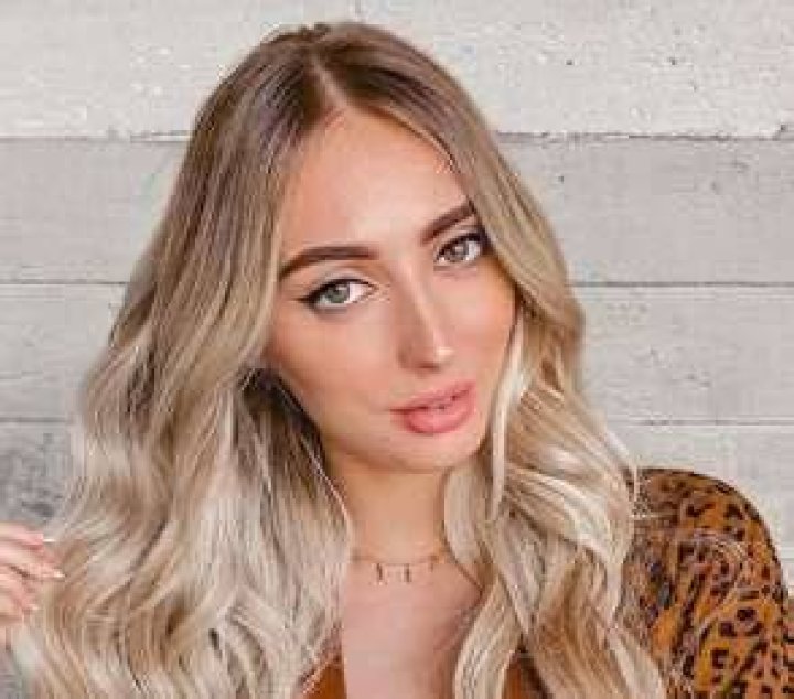 
Brittany Balyn Height, Weight, Net Worth, Age, Birthday, Wikipedia, Who, Nationality, Biography 
