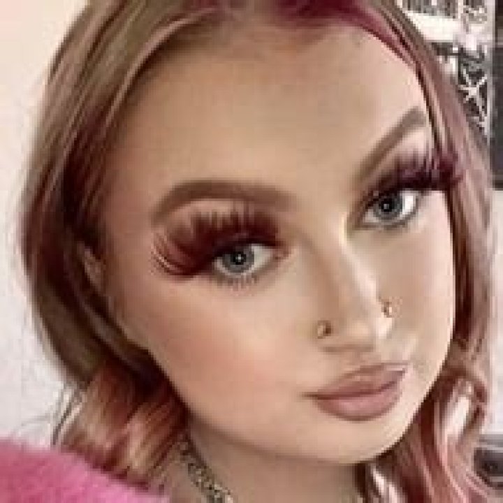 Brittbarbie330 - Age, Family, Bio