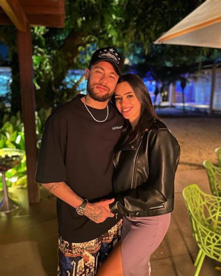 Bruna Biancardi remain cordial to her boyfriend Neymar following his inappropriate behavior