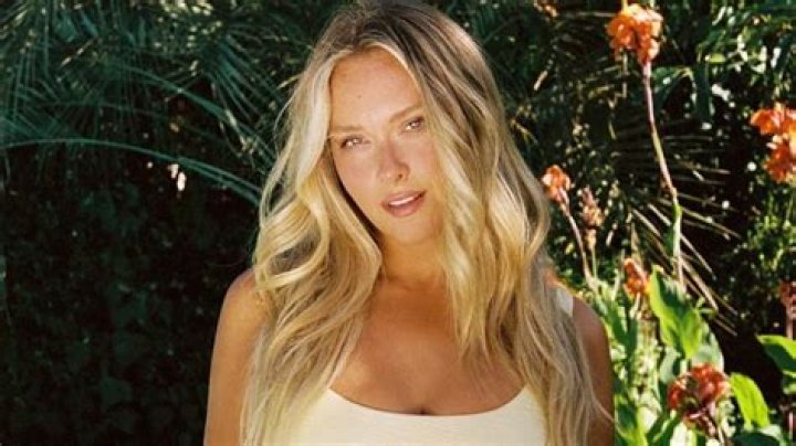 Camille Kostek Bio (Wiki) 