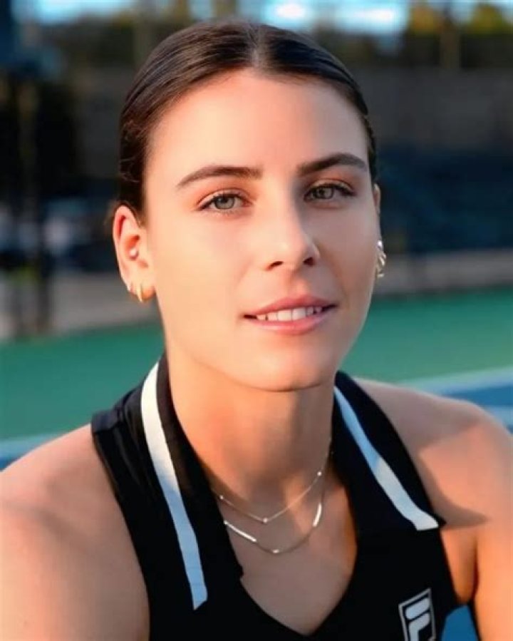 Carla Suarez Navarro Height, Weight, Net Worth, Age, Birthday, Wikipedia, Who, Nationality, Biography