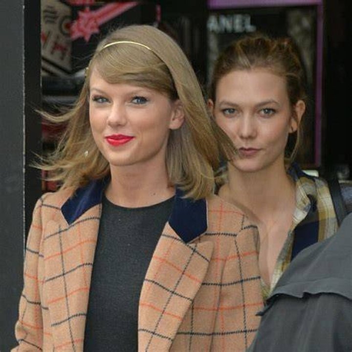 Cele|bitchy | FFN_VAH_Swift_Taylor_070616_52114340