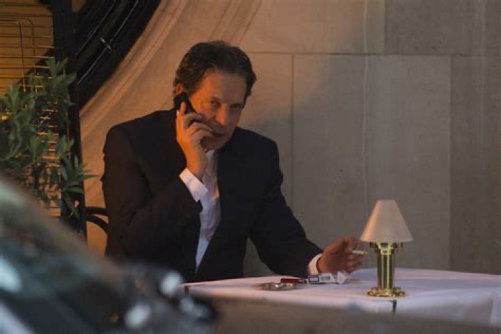 Charles Saatchi won’t leave Nigella Lawson alone, threatens suicide