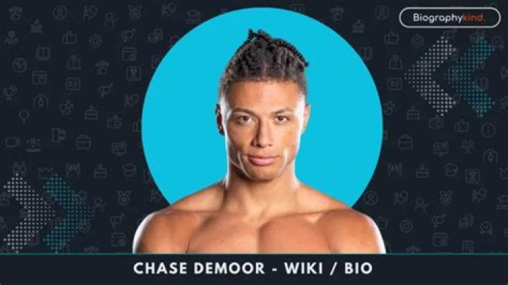 Chase DeMoor Bio (Wiki) 