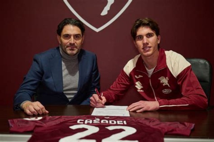 
Chelsea Confirm Signing Of Cesare Casadei From Inter 