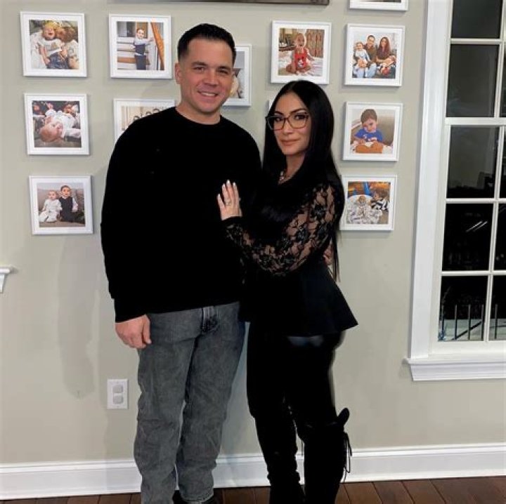 Chris Buckner - Age, Family, Bio