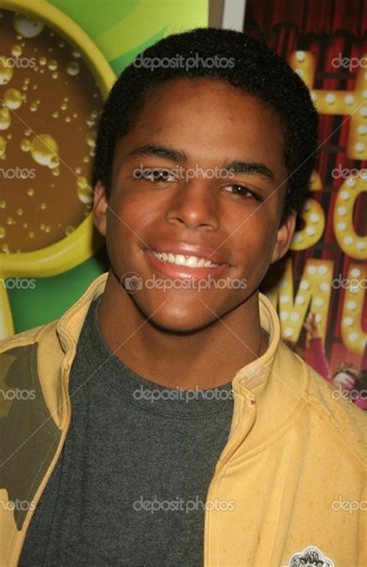 Chris Warren Jr Bio (Wiki) 