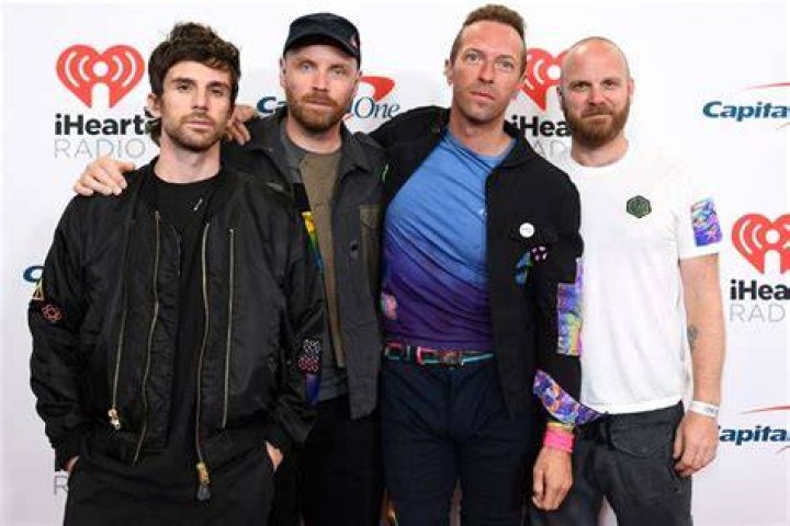 
Coldplay Postpones Shows as Chris Martin Recovers from Lung Infection: ‘Please Accept Our Apologies’ 