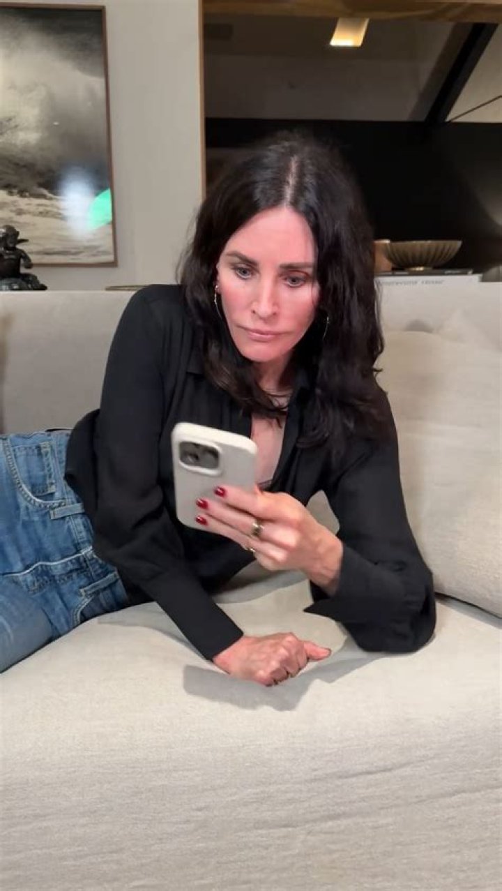 Courteney Cox is happy being in relationship with fiance Johnny McDaid, and says would love to have a child with him!