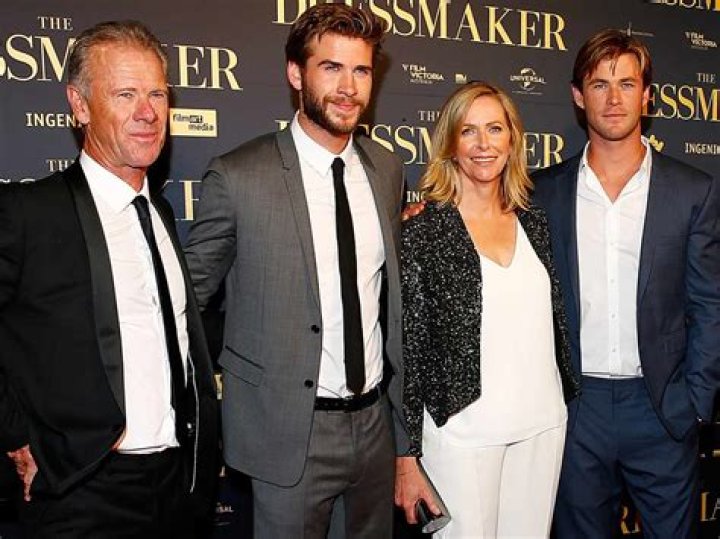 Craig Hemsworth - Age, Family, Bio