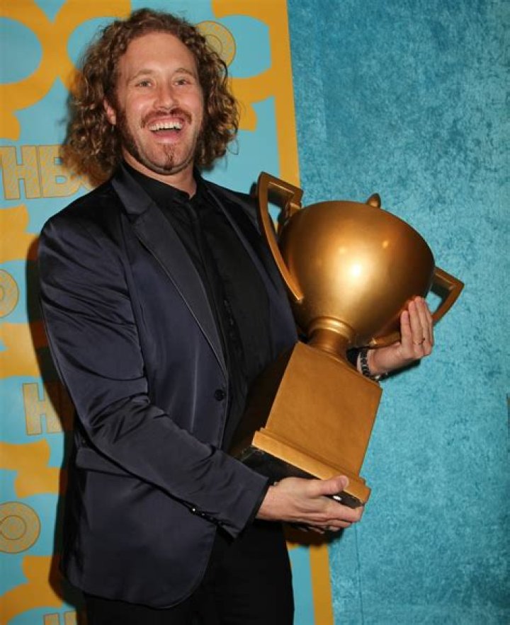 Credibly accused rapist T.J. Miller has some thoughts on Ryan Reynolds