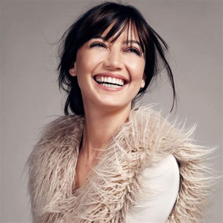 Daisy Lowe - Age, Family, Bio