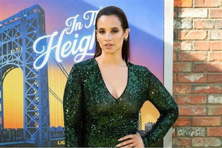 Dascha Polanco Height, Weight, Net Worth, Age, Birthday, Wikipedia, Who, Nationality, Biography