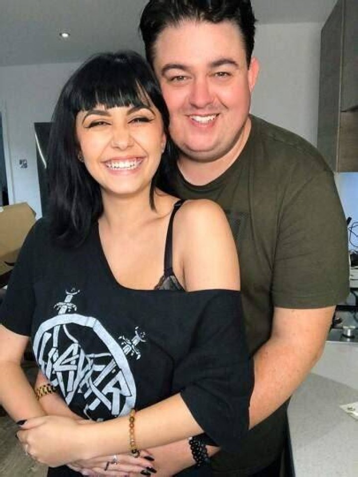 Daz Games is not married. Dating Girlfriend: Sohelia Clifford. Kids.