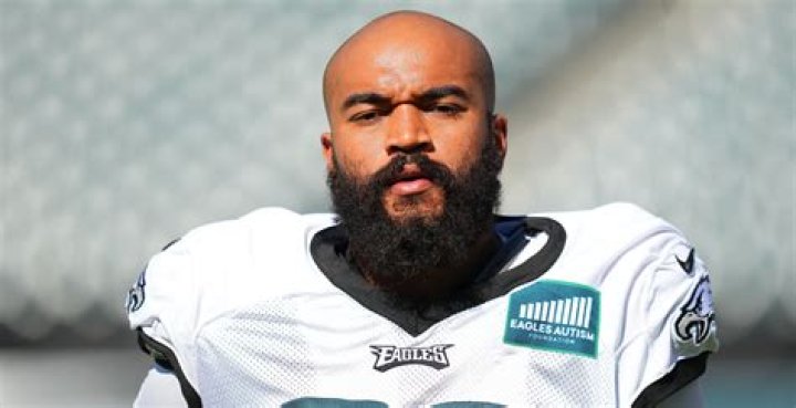 Derek Barnett Bio (Wiki) 