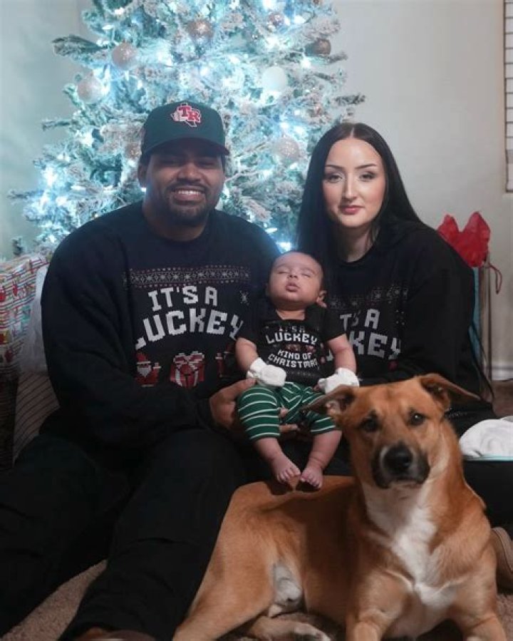 Deshown Luckey Jr. - Age, Family, Bio