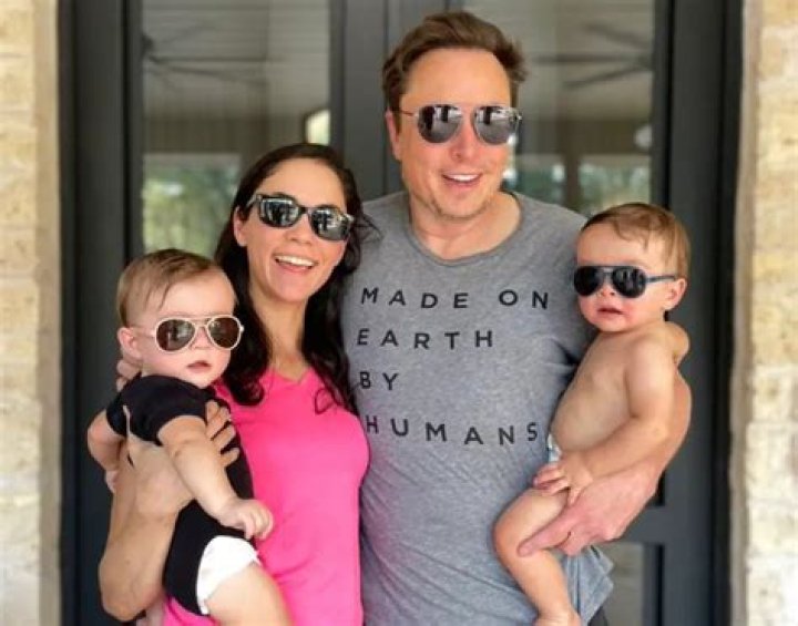 Does Ashley St Clair Have A Husband? Age Instagram And Net Worth – Anti-Vax Activist
