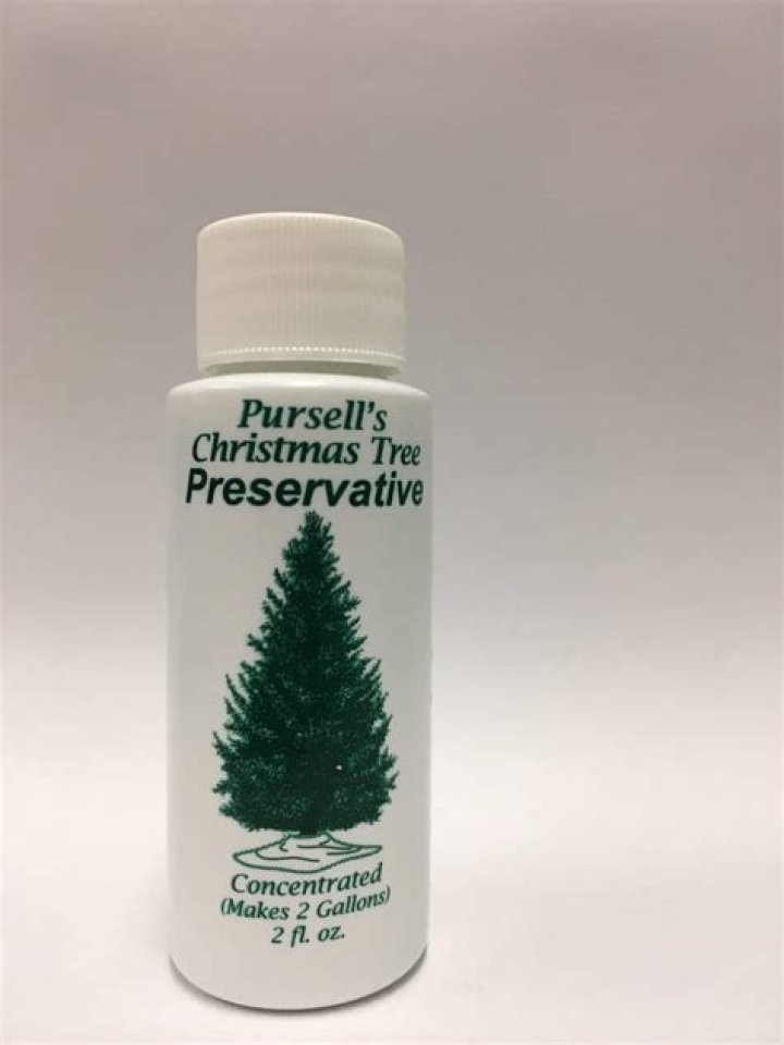 Does Christmas tree preservative expire?