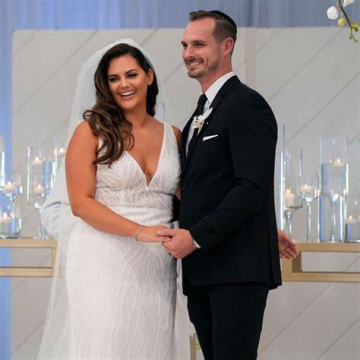 
Does David Lemieux Have A Daughter? Explore His New Born Son Photos On Instagram 