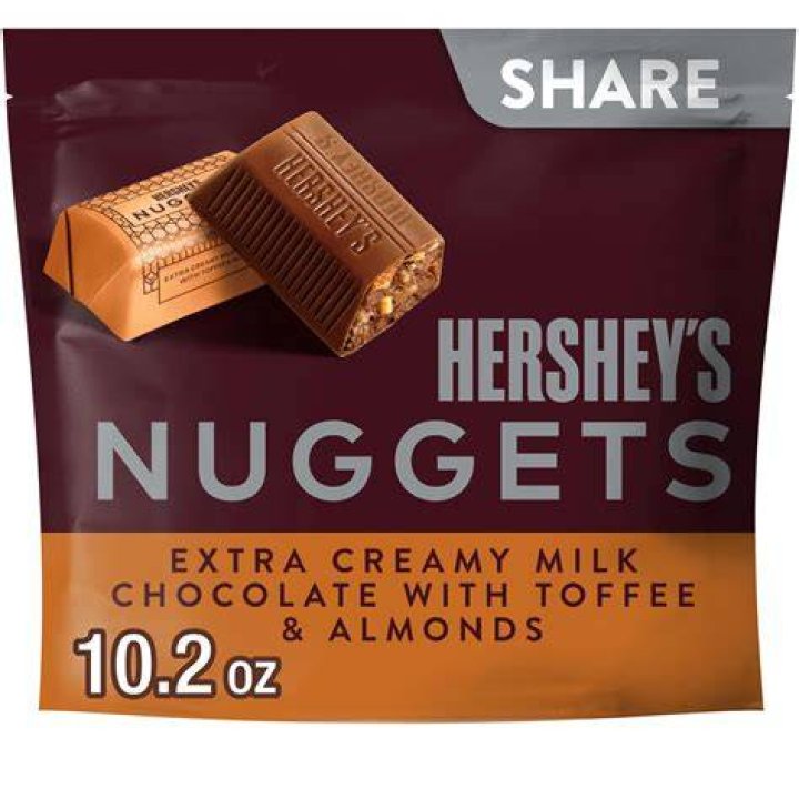 Does Hershey’s dark chocolate kisses have milk?