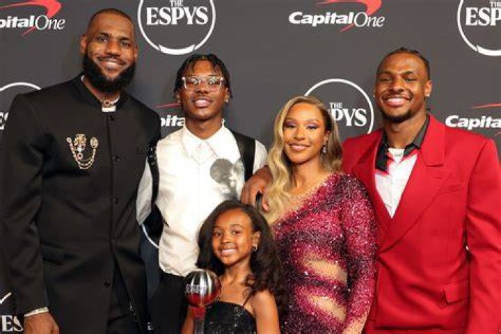 Does Tom Thibodeau Have Kids? Wife And Family Facts